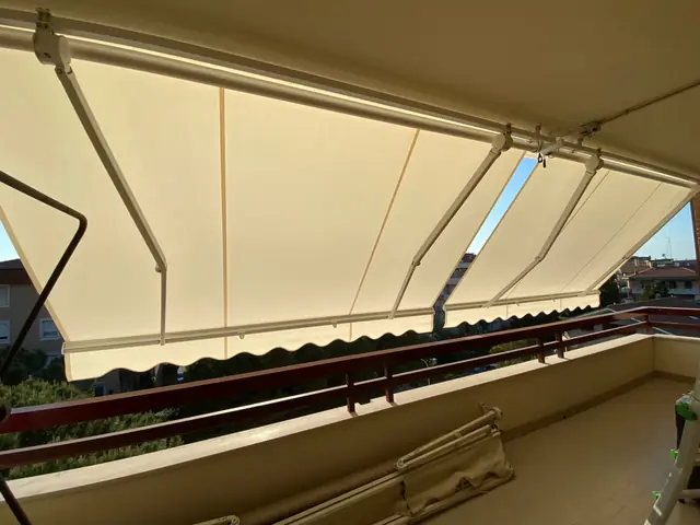 Tende a bracci senza cassonetto