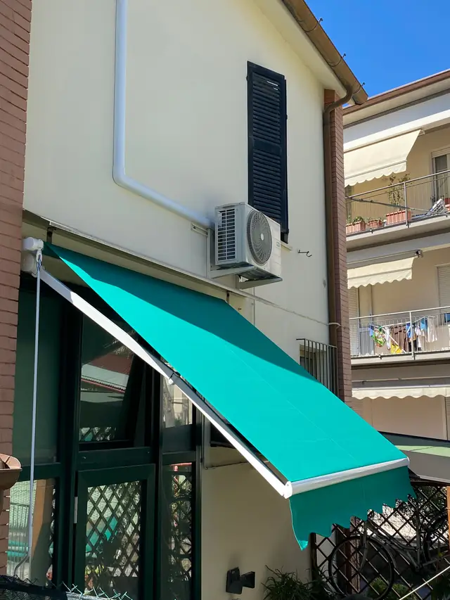 Tende a bracci senza cassonetto